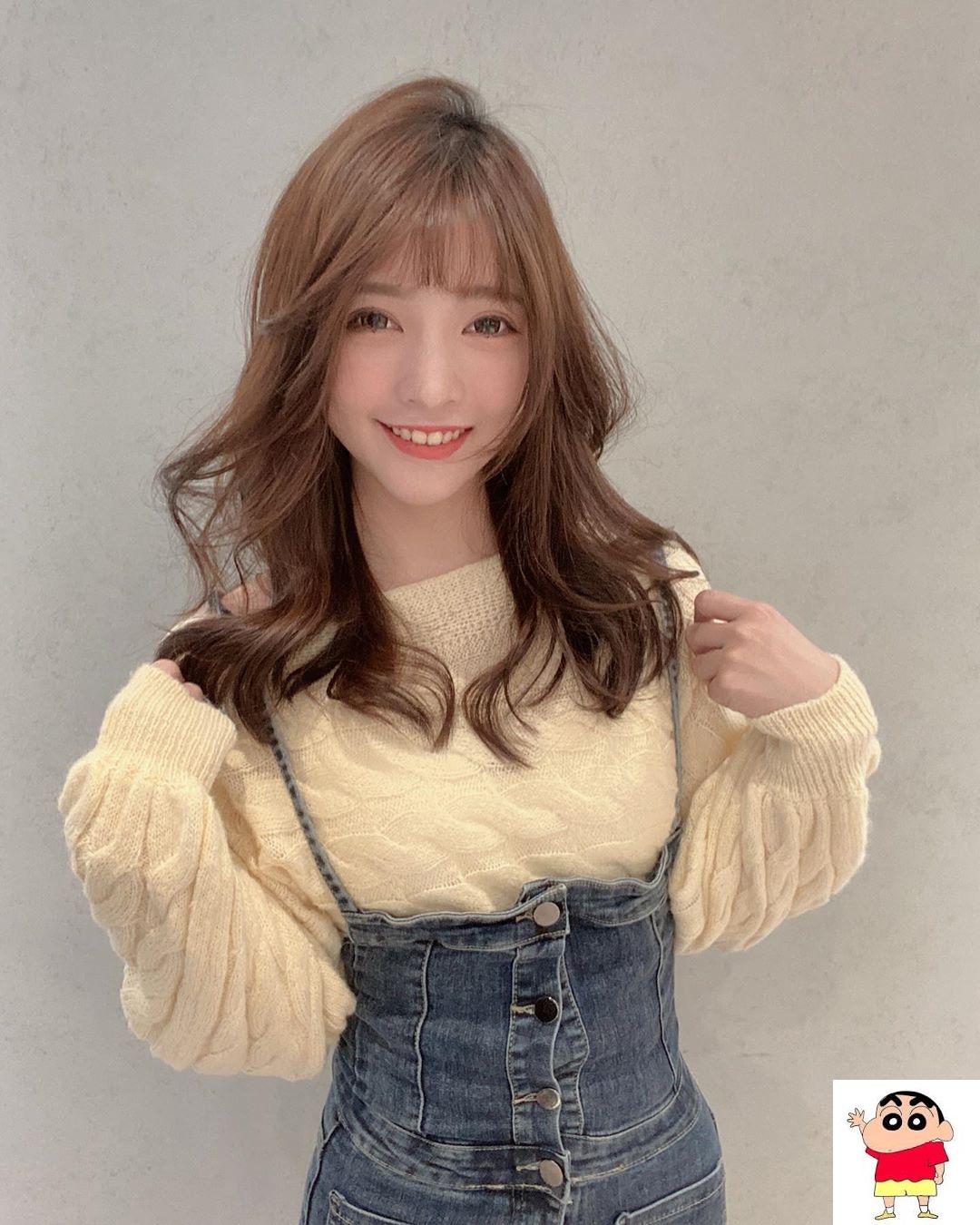 小夏咪 脸蛋堪称极品....两颗白皙巨球简直要引发暴动 (16P)